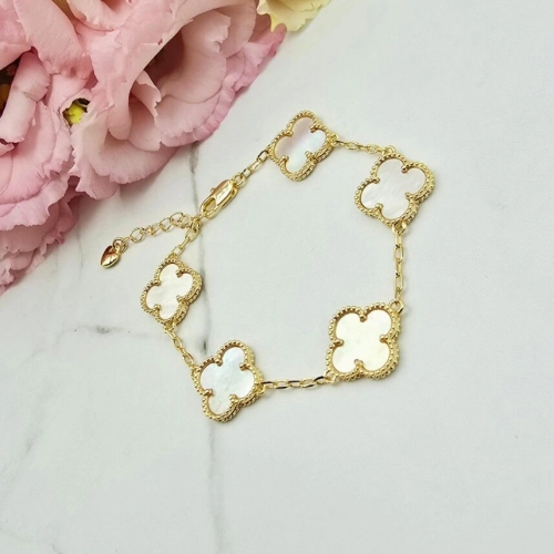 Bransoletka STAL CHIRURGICZNA koniczyna szersza masa perłowa