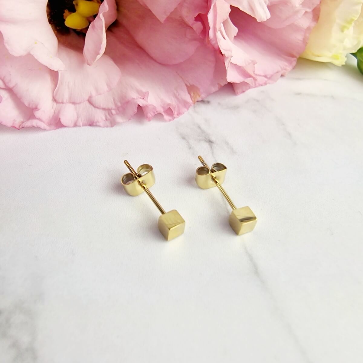 Kolczyki STAL CHIRURGICZNA sześcian 0,3 cm BASIC