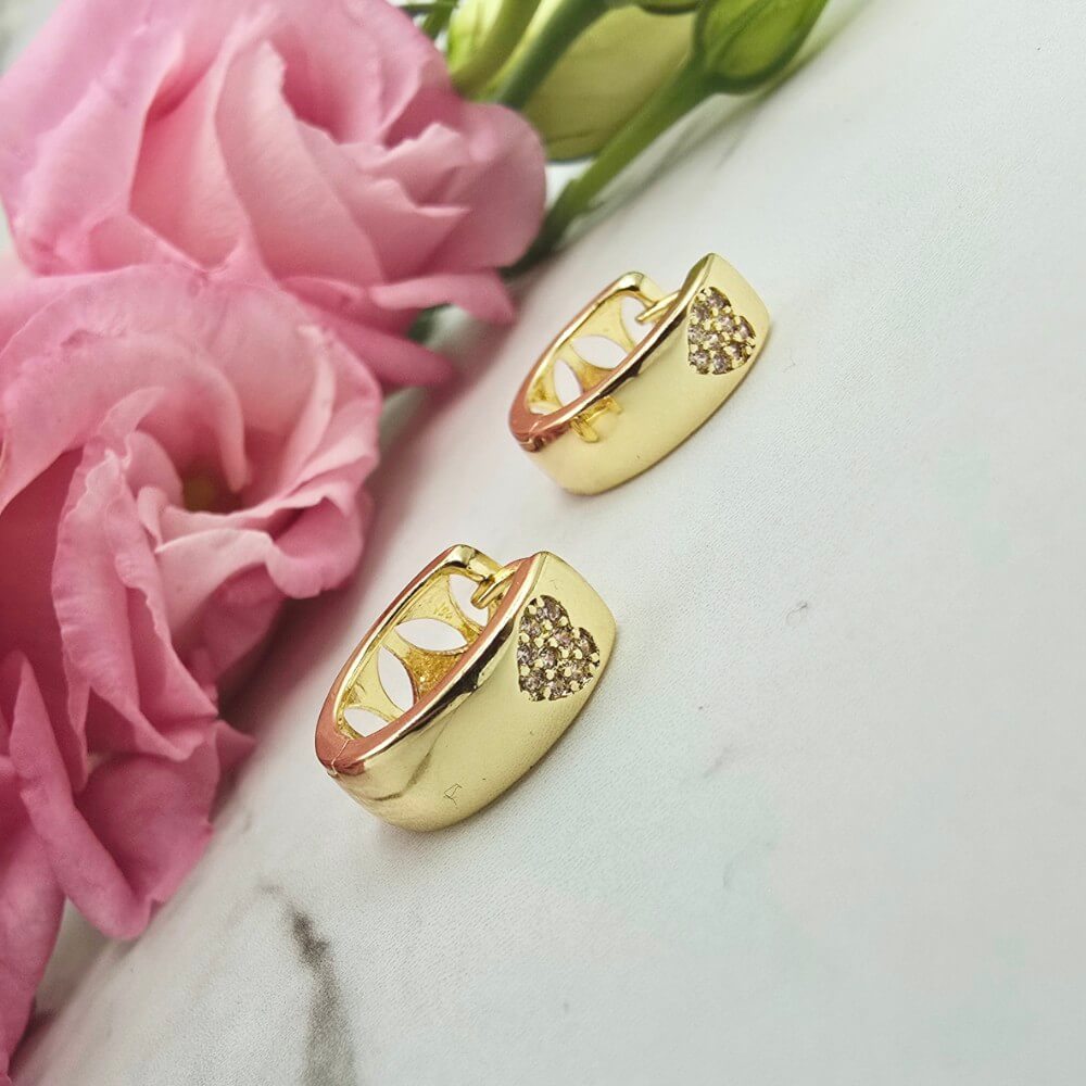 Kolczyki STAL CHIRURGICZNA bigiel szerszy serce cyrkonie 1,3 cm jasne złoto