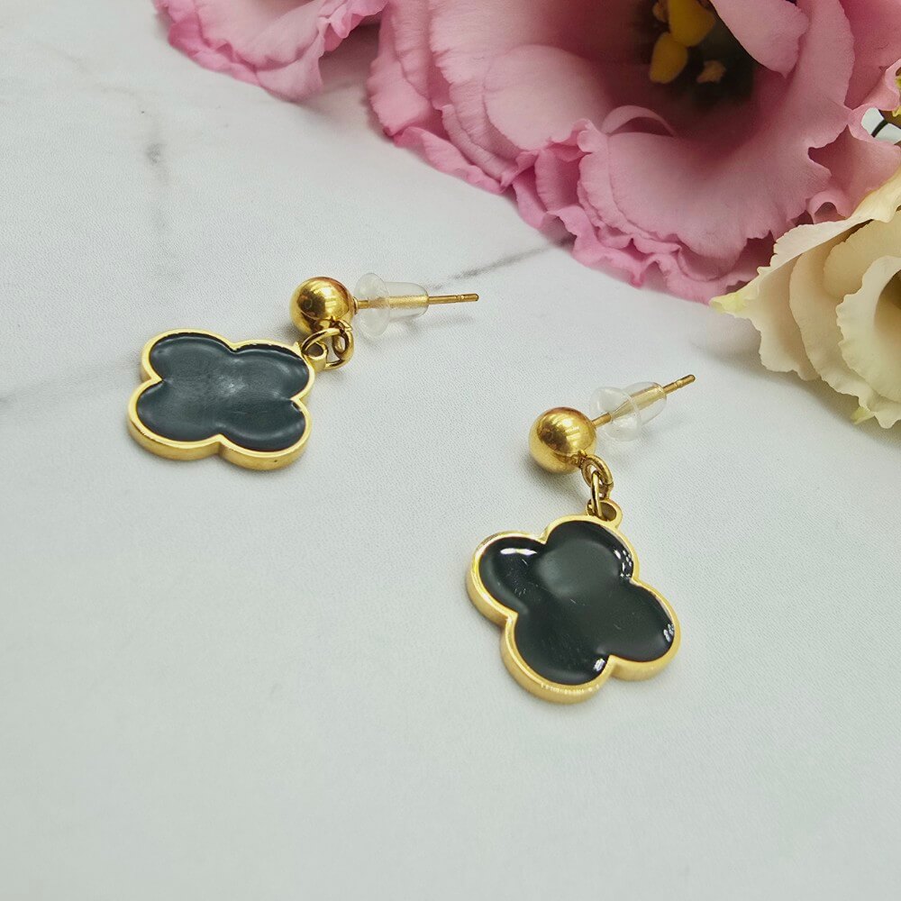 Kolczyki STAL CHIRURGICZNA koniczyna czarna wisząca