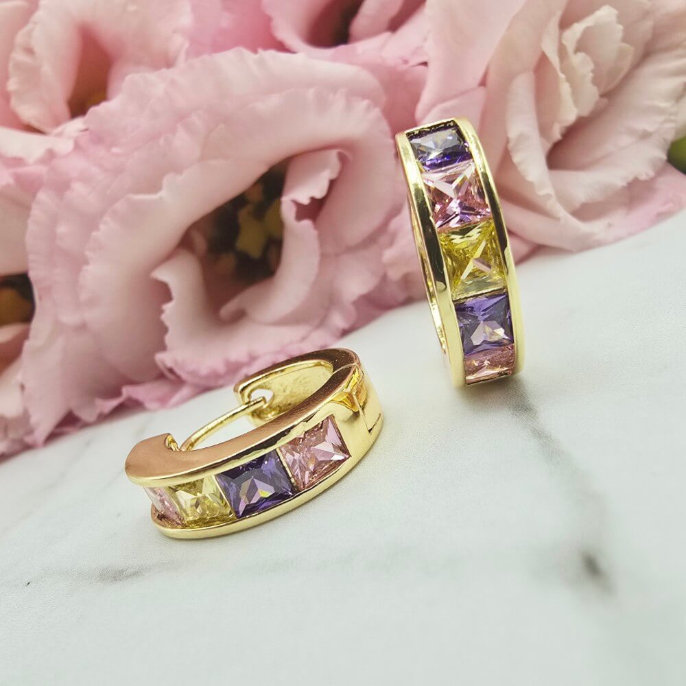 Kolczyki STAL CHIRURGICZNA bigiel kolorowe kryształki 2 cm jasne złoto